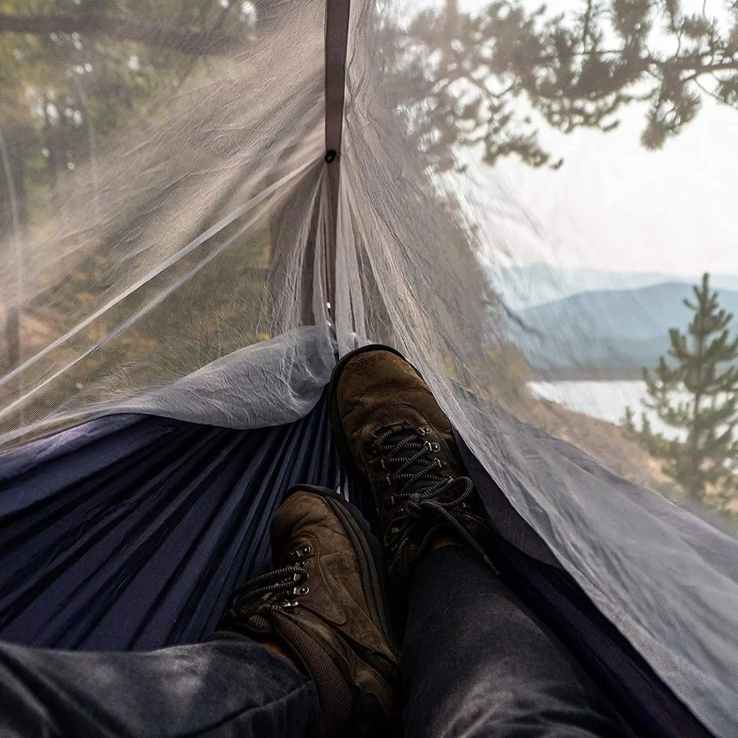 Hamaca de Camping con Mosquitero – Descansa en la Naturaleza